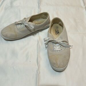 White bobbiebrooks Canvas Sneakers Size 7